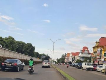 Disewakan Ruko Versailes BSD Lokasi Strategis Deretan Blenger Burger Dekat Sekolah Ora Et Labora, Cocok Untuk Usaha