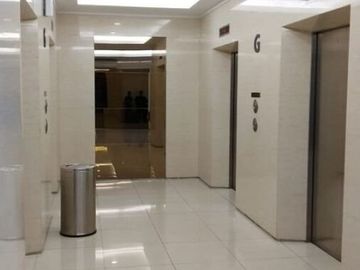 Apartemen Cantik View Pool di Springlake Summarecon Bekasi