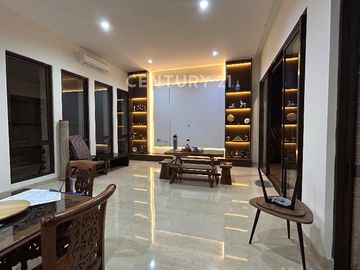Dijual Rumah Mewah Cluster Toba Lake Villas, Asya JGC