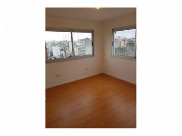 4 Amb c/balcon terraza Luminoso Apto Prof  / Monserrat