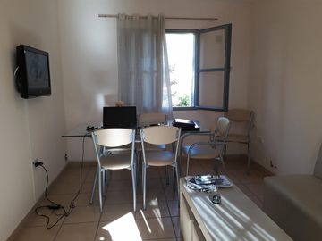 DEPARTAMENTO DE 2 DORMITORIOS EN VENTA + COCINA SEPARADA + BALCÓN + BAÑO CON VENTILACIÓN. CON ESCRITURA