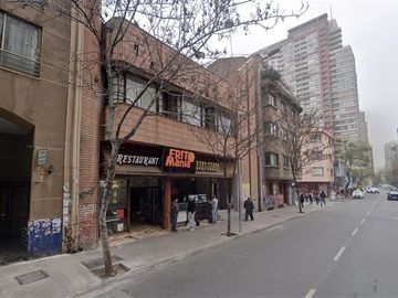 Local Comercial 2 Pisos + Subterráneo San Isidro, Santiago