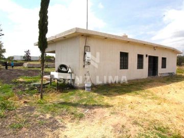 EL SAUZ: EXCELENTE CASA CAMPESTRE DE UNA PLANTA.