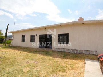 EL SAUZ: EXCELENTE CASA CAMPESTRE DE UNA PLANTA.