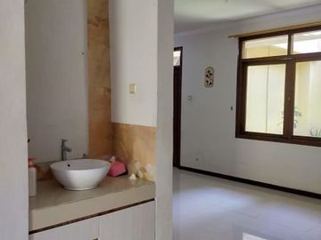 Rumah kota baru parahyangan padalarang dekat cimahi, pasteur bandung