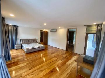 9BR House and Lot for Sale in Marina Baytown, Paranaque City
