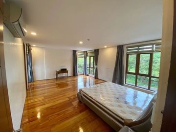 9BR House and Lot for Sale in Marina Baytown, Paranaque City