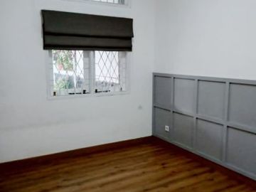 Di Sewakan Rumah Siap Huni 4 Kamar dekat Terminal Antapani, Bandung