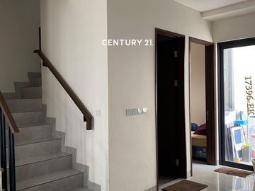 DIJUAL CEPAT Rumah Cantik Semi Furnished Di Citra Garden Bintaro