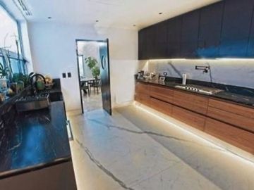 VENTA DEPA (PENTHOUSE) $35,000,000 M.N. (350m2) 3 Cajones de Estacionamiento!