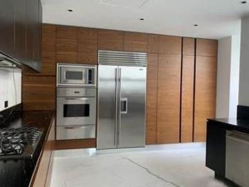 VENTA DEPA (PENTHOUSE) $35,000,000 M.N. (350m2) 3 Cajones de Estacionamiento!