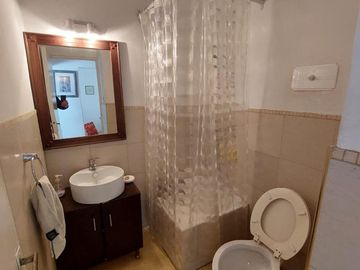Casa 2 dormitorios en PH Ideal Consultorios/Oficina Alem 1700
