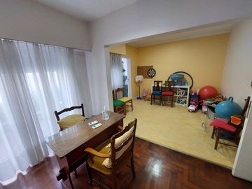 Casa 2 dormitorios en PH Ideal Consultorios/Oficina Alem 1700