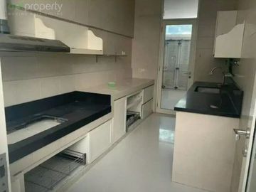Dijual MEWAH Pakuwon Indah - Graha Famili - Citraland - SBY