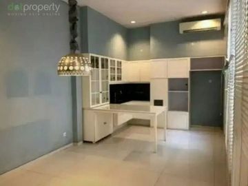 Dijual MEWAH Pakuwon Indah - Graha Famili - Citraland - SBY