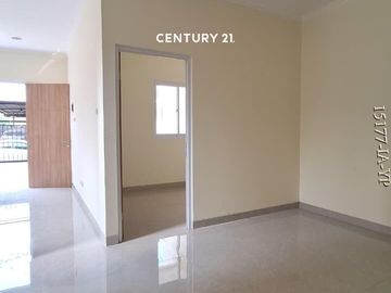 Rumah Brandnew Hook Minimalis Modern One Gate Di Gading Serpong