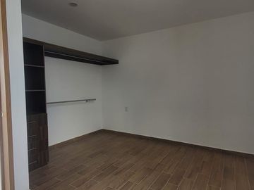 Casa en venta en Privada, frente a área verde en Pachuca de Soto, Hidalgo.