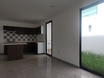 Casa en venta en Privada, frente a área verde en Pachuca de Soto, Hidalgo.