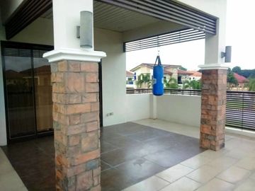 Elegant House with 3 Bedroom in Angeles City Near SM Clark