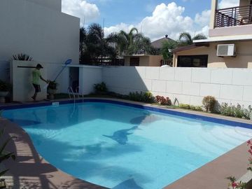 Elegant House with 3 Bedroom in Angeles City Near SM Clark