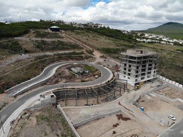 Estrena Departamento en Real del Bosque,  2 Recamaras, 2.5 Baños, Estudio, Lujo