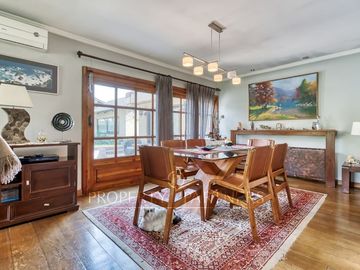 Oportunidad!  Casa remodelada en venta, La Reina.