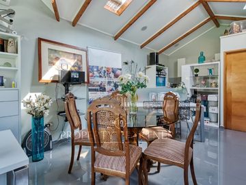Oportunidad!  Casa remodelada en venta, La Reina.