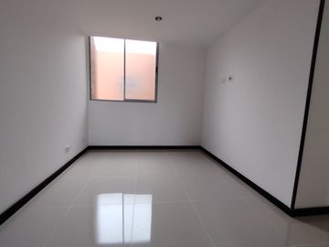 apartamento en arriendo en loma de las brujas. Cod A9433921