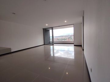 apartamento en arriendo en loma de las brujas. Cod A9433921