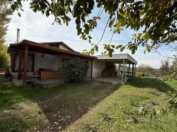 Venta de dos casas en parcela de 5000 mt2, Pelarco