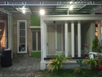 Rumah di Perumahan Wisata Semanggi