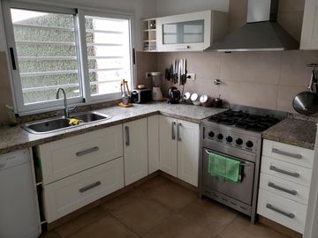Duplex 4 ambientes + Playroom + Fondo + garage - IMPECABLE