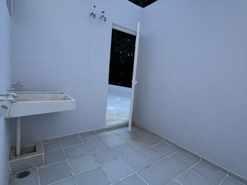 Casa en Venta en Fraccionamiento Arcada Alameda en Celaya Gto .