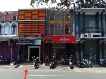Ruko strategis dijual di area sukarno hatta kawasan kampus Lowokwaru kota Malang.