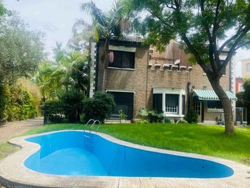 Chalet en venta en Castelar Norte