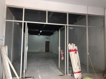 Disewakan ruko 1 lantai di tembalang.ADA PARKIR