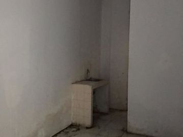 Disewakan ruko 1 lantai di tembalang.ADA PARKIR