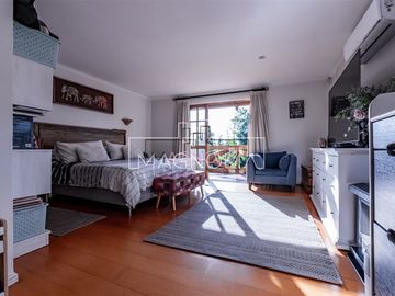 5D + servicios/Piscina/Quincho/Condominio