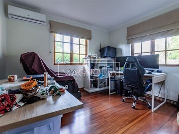 5D + servicios/Piscina/Quincho/Condominio