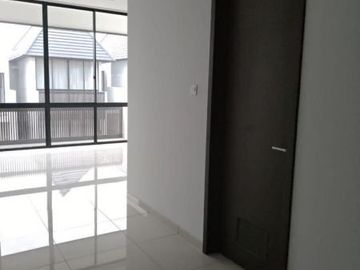 Rumah sewa kosongan dalam cluster di sereniahills lebak bulus