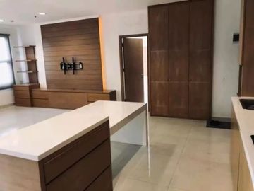 INFO-Jual Apartemen Permata Senayan,2+1BR Full Furnish Bagus, view POOL.