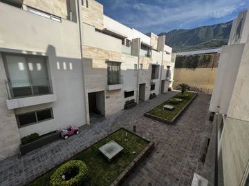 Casa en VENTA Privada LA TOSCANA SPGG