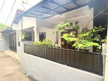 Rumah Lokasi Strategis Di Jakbar Dl 18728
