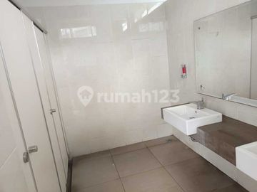 Rumah Bagus 2,5 Lantai Siap Huni di Cluster Boston, Gading Serpong - Tangerang