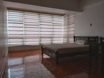 Asia Tower 1BR unit with Parking for Rent