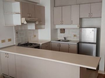 Asia Tower 1BR unit with Parking for Rent