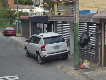 Remate Bancario Casa en Villa Vera (Cda. de Libra), Fracc. Jardines de Satélite