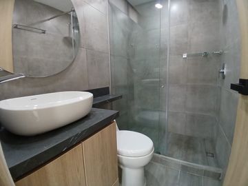 apartamento en arriendo en prados de sabaneta. Cod A218166