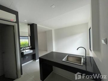 3 Bedroom Townhouse for sale at Malada Maz