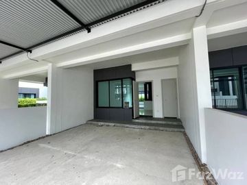 3 Bedroom Townhouse for sale at Malada Maz
